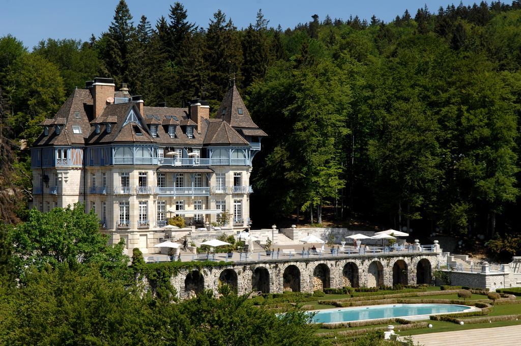 Chateau Des Avenieres 4* Cruseilles