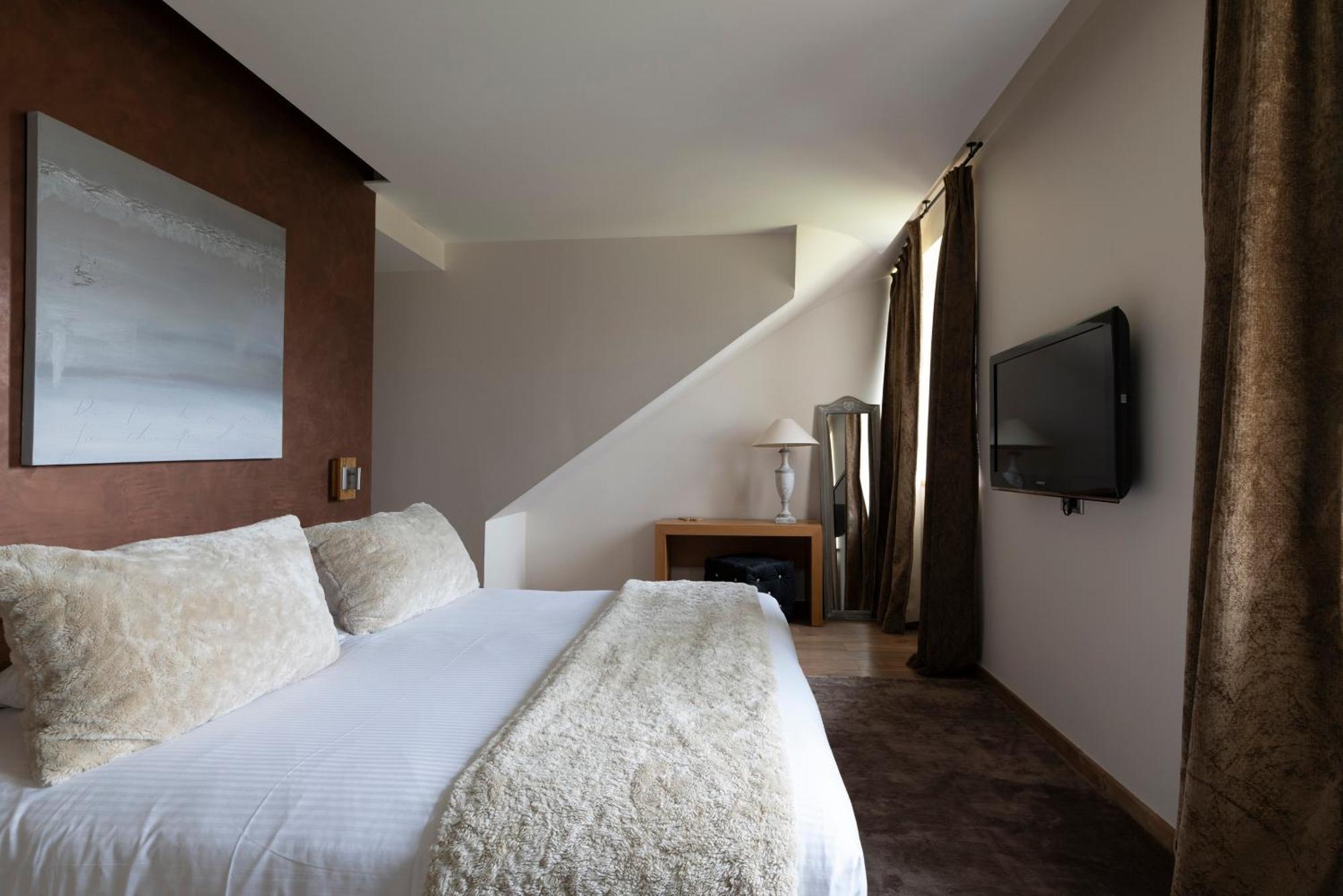 Hotel Chateau Des Avenieres Cruseilles