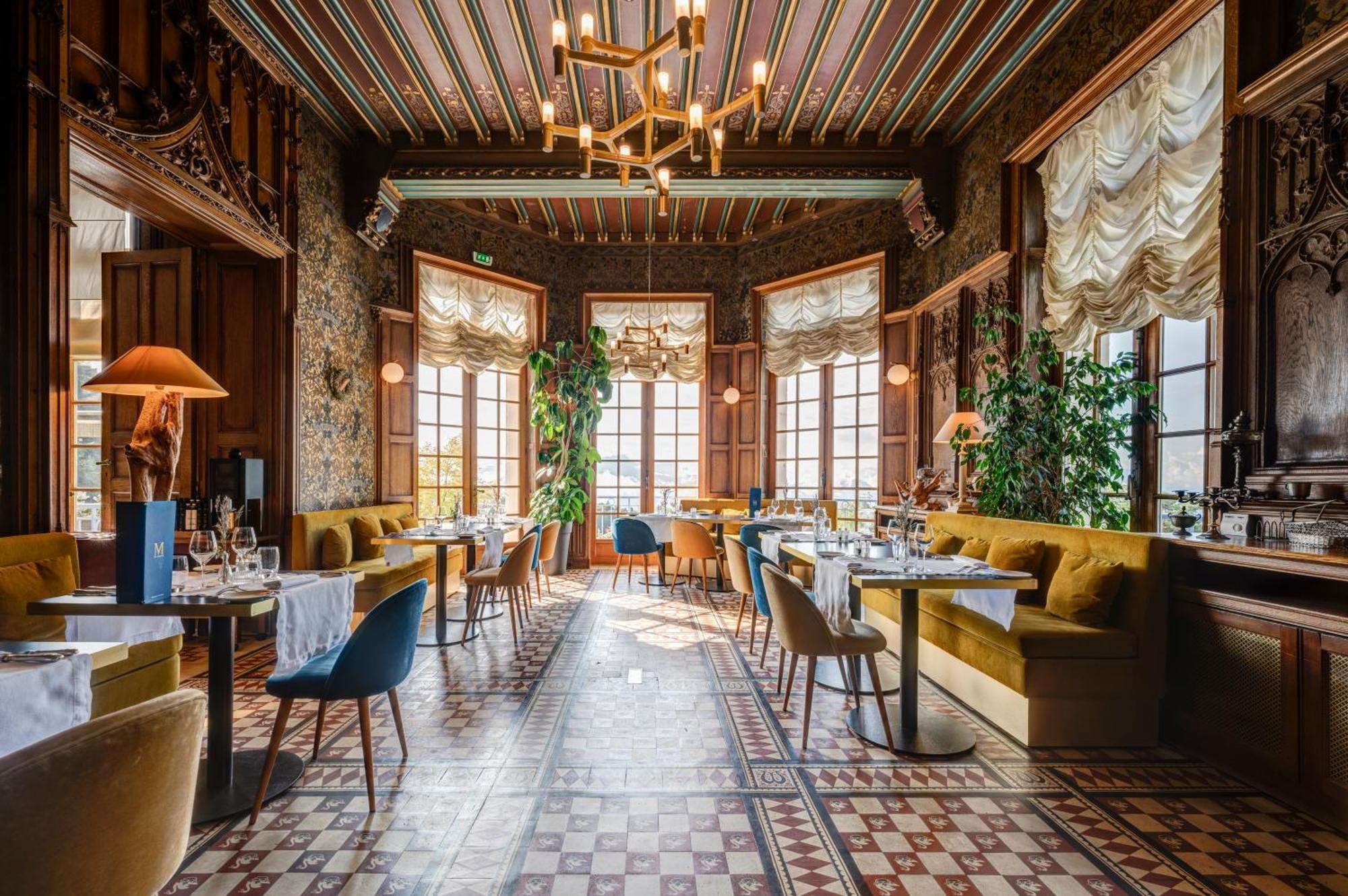 Chateau Des Avenieres 4* Cruseilles